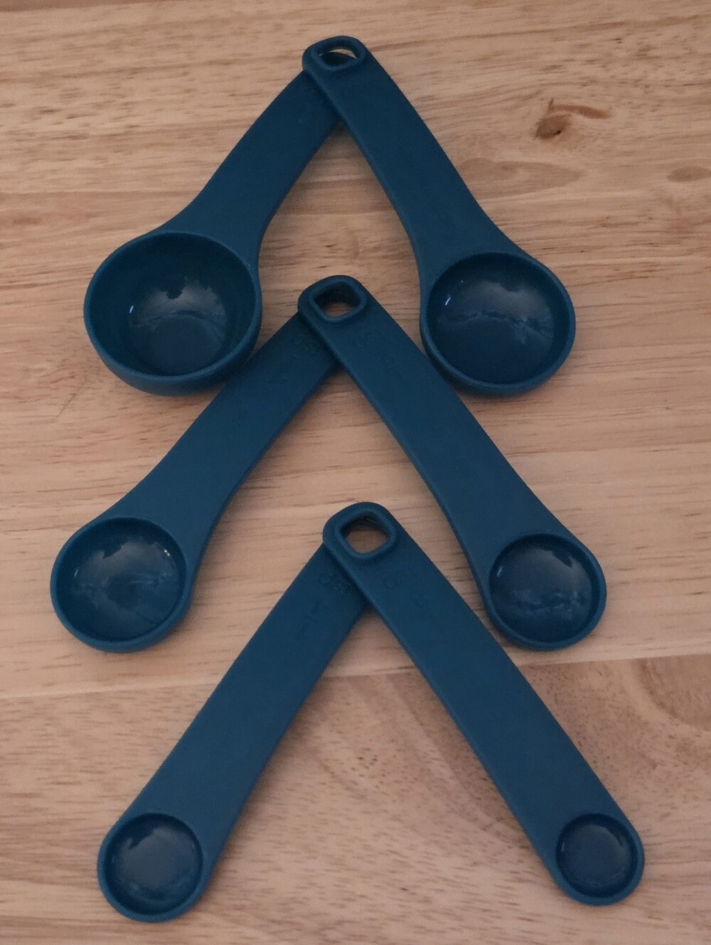 Tupperware Measuring Set - Picture 6 of 8